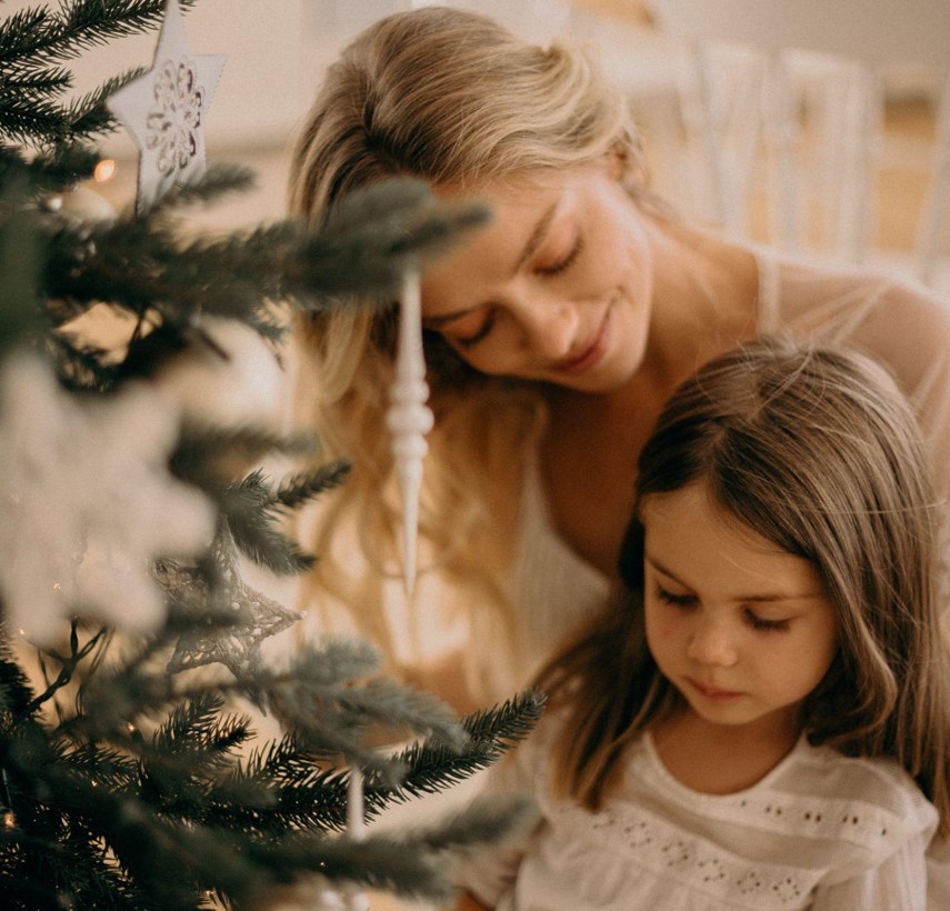 Magic with Wreaths and a 9ft Flocked Christmas Tree